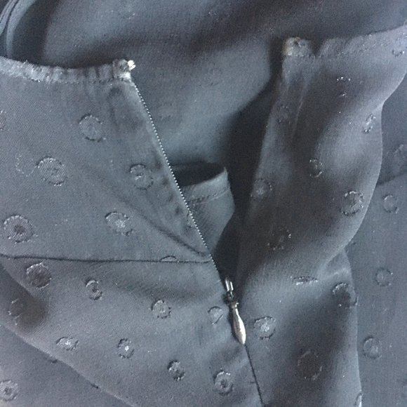 Banana Republic Sleeveless Black Polka Dot Top 10 - Picture 9 of 11